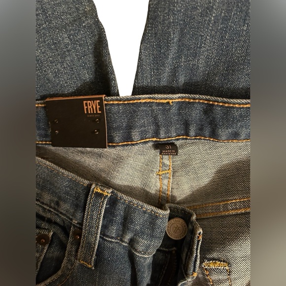 *Brand new* dark Blue Frye Jeans Size 31 - Picture 2 of 4
